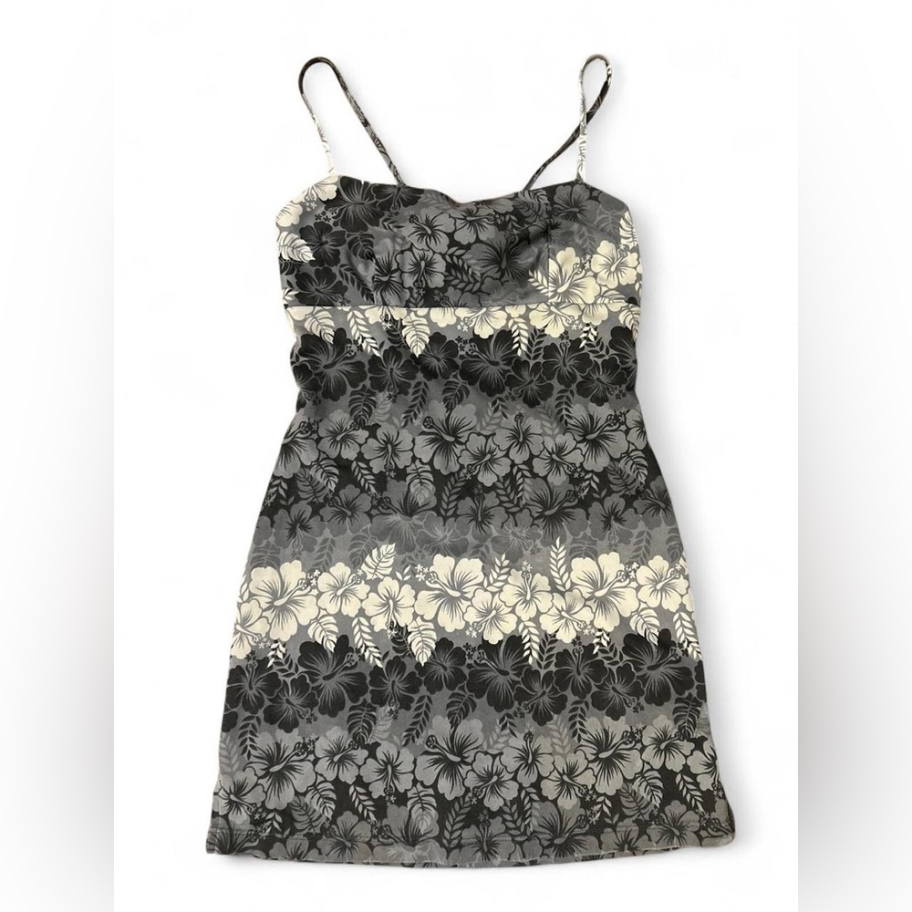 Pastels Y2K Black and Gray Floral Tunic Open Back Large